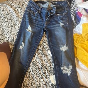Size 2 American eagle ripped Jegging super stretch  worn couple times